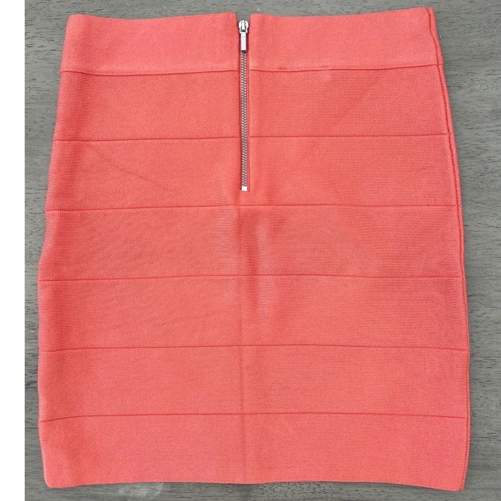 Bebe Coral Pink‎ Bandage Mini Skirt Bodycon High Waist Size Medium M Zip Back